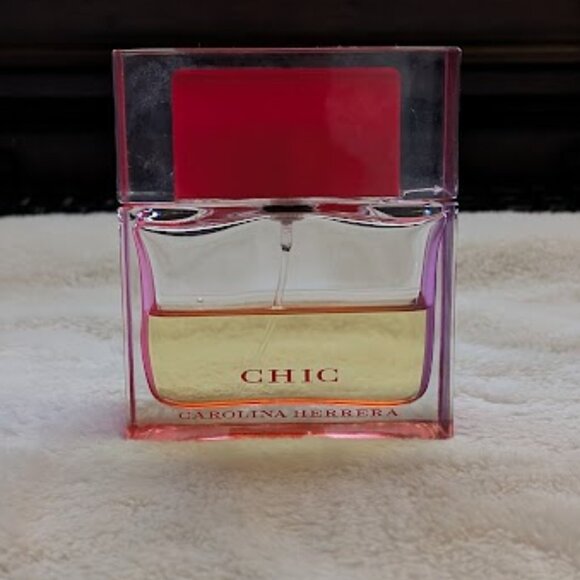 CHIC by CAROLINA HERRERA - Picture 1 of 7